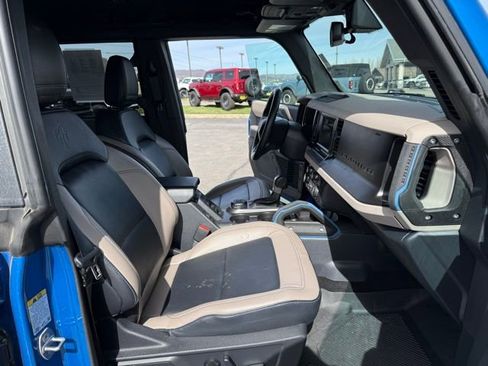Used 2023 Ford Bronco 4-Door AWD/4WD image 37