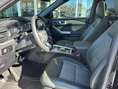 Used 2023 Ford Explorer Timberline image 8