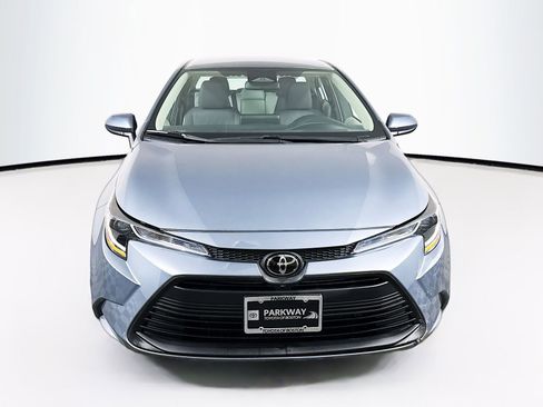 Certified 2024 Toyota Corolla LE image 2