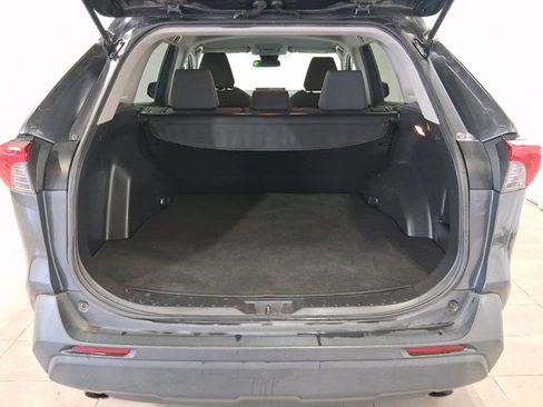Used 2020 Toyota RAV4 XLE FWD image 27