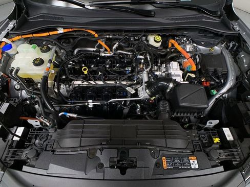 Used 2024 Ford Escape ST-Line w/ Equipment Group 301A FWD image 32