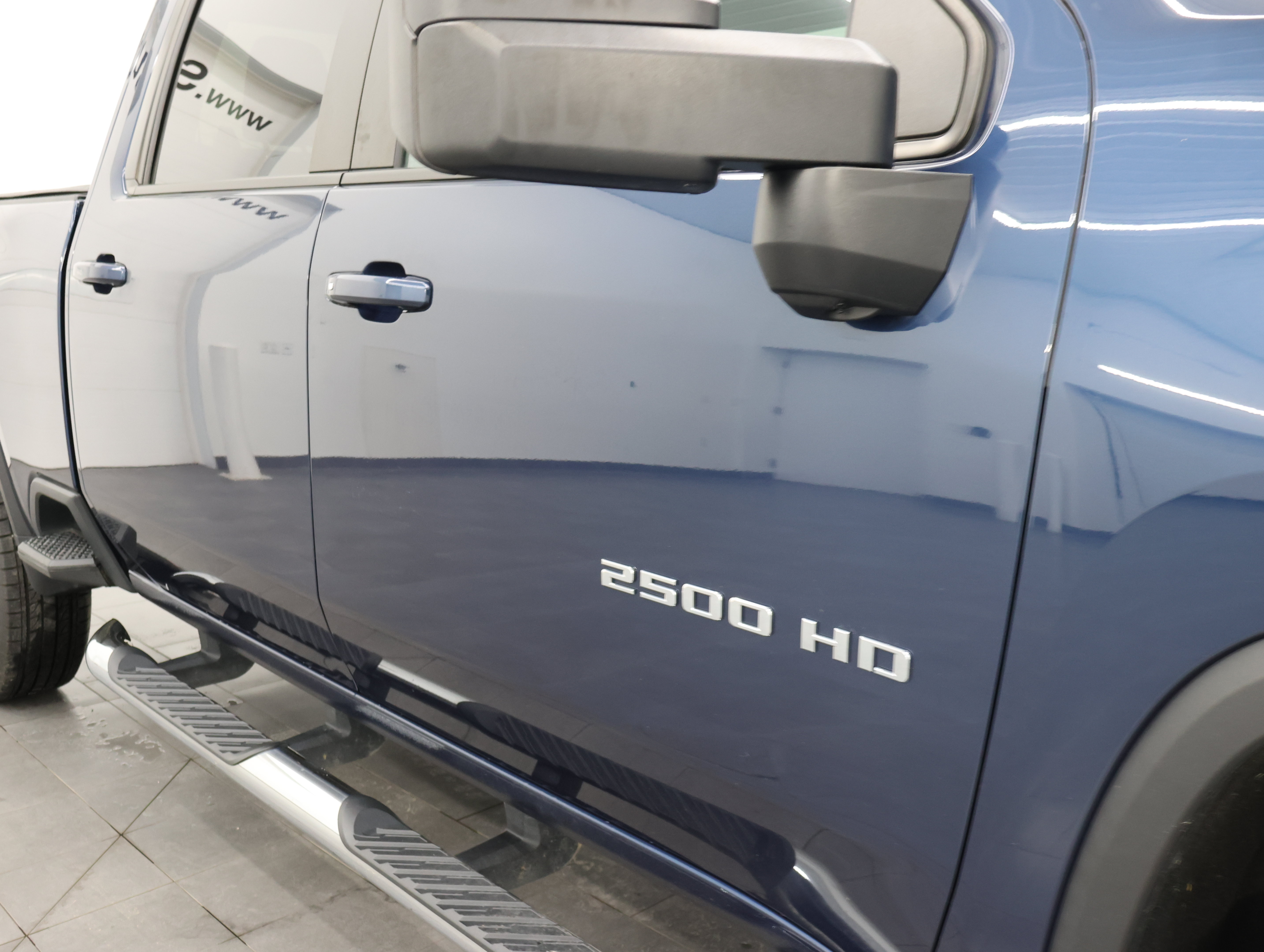 Used 2023 Chevrolet Silverado 2500 LT AWD/4WD image 25
