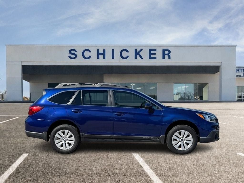 Used 2017 Subaru Outback 2.5i Premium AWD/4WD image 2