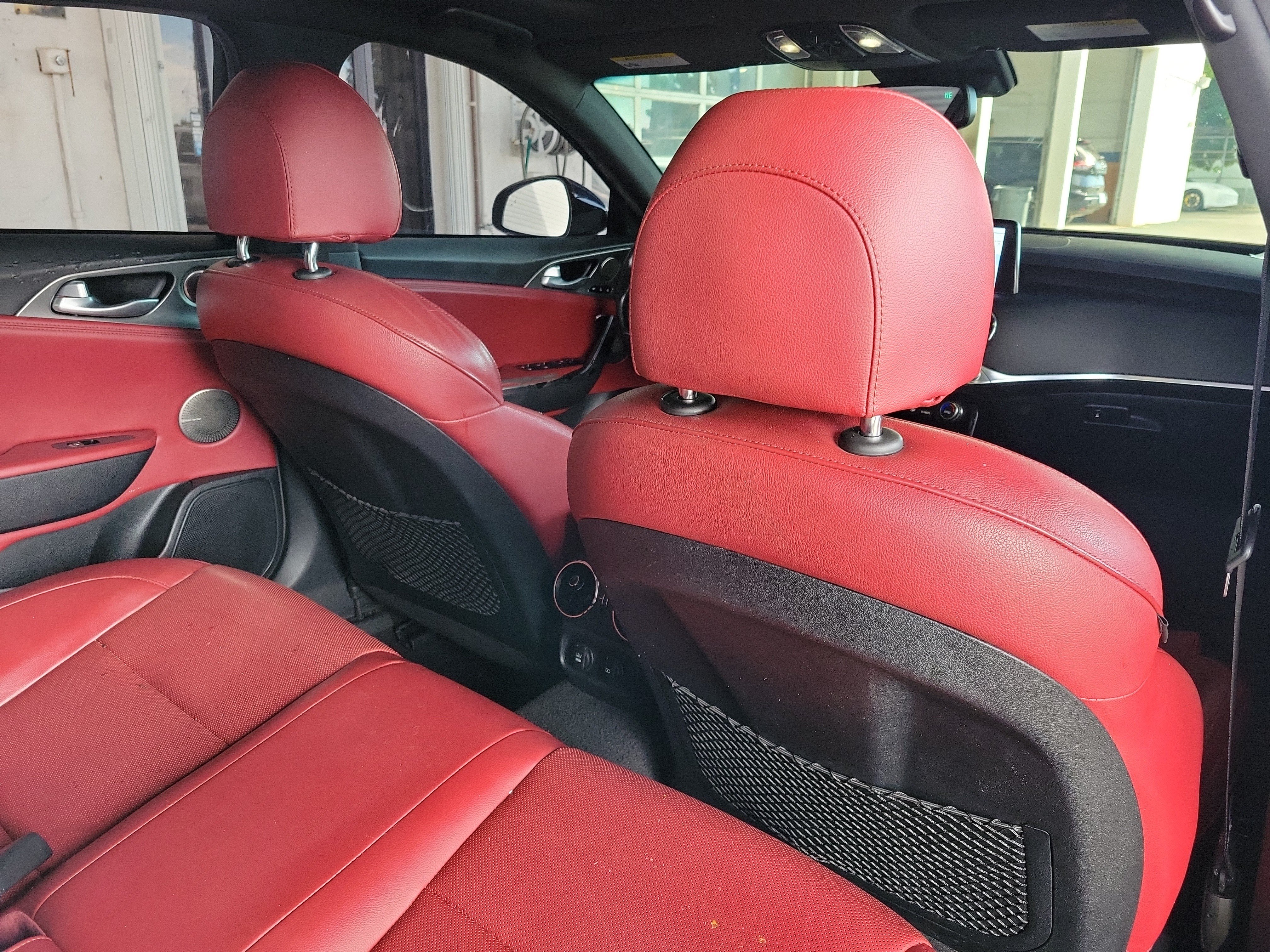 Used 2020 Kia Stinger GT1 RWD image 8