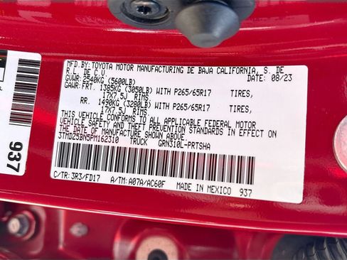 Used 2023 Toyota Tacoma TRD Sport AWD/4WD image 29