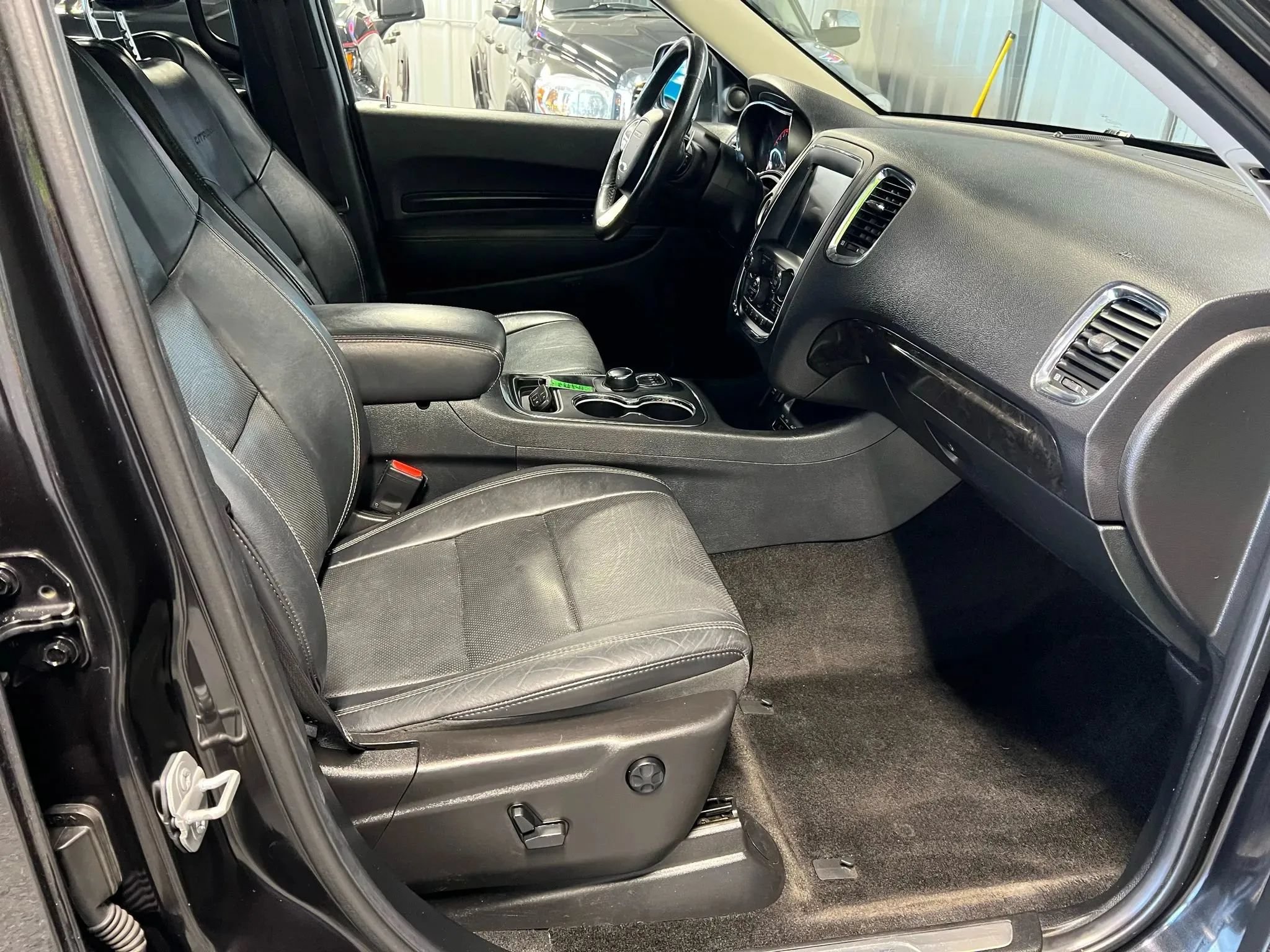 Used 2014 Dodge Durango Citadel w/ Technology Group AWD/4WD image 15