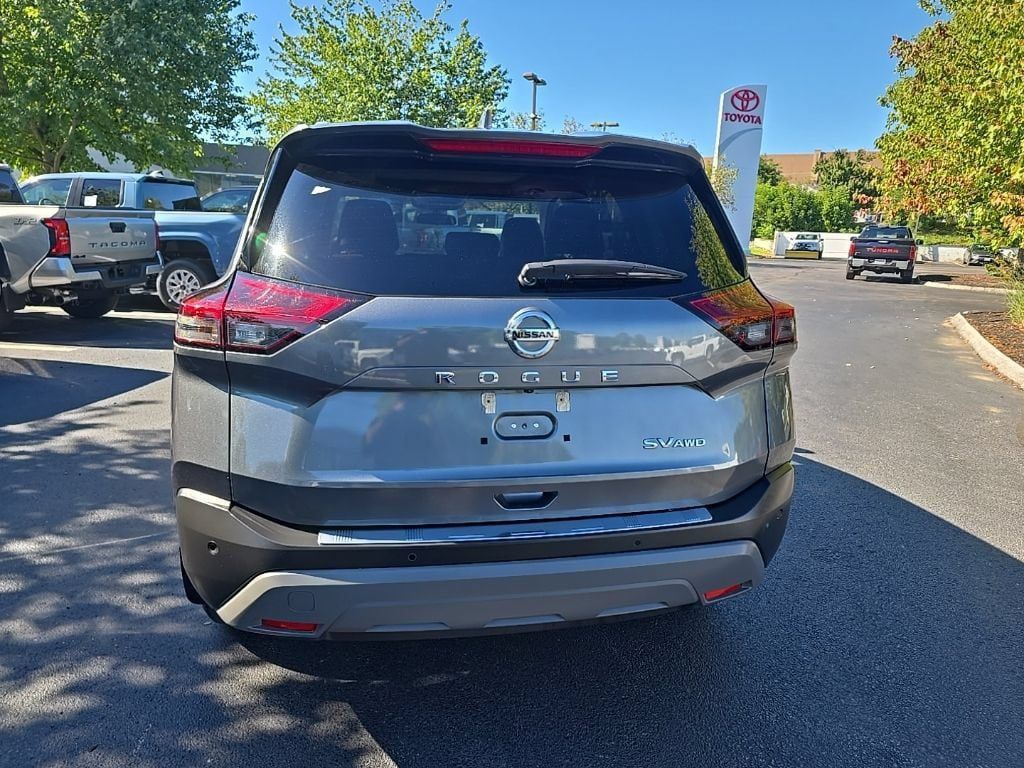 Used 2021 Nissan Rogue SV w/ Premium Package AWD/4WD image 7