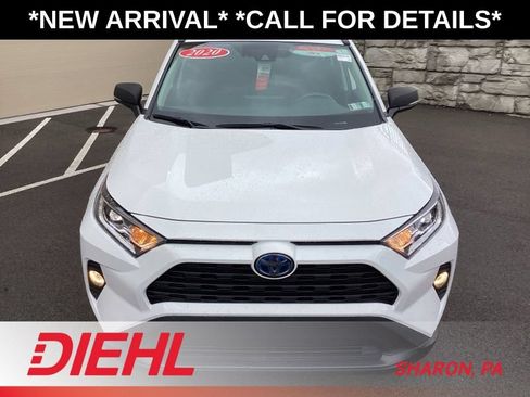 Used 2020 Toyota RAV4 XLE w/ Convenience Package AWD/4WD image 3