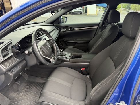 Used 2018 Honda Civic Sport image 11