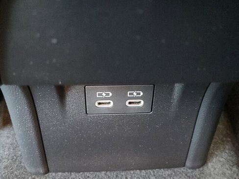 New 2026 Toyota Prius LE FWD image 30