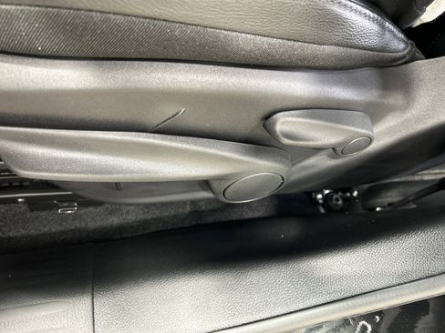 New 2026 Jeep Compass Latitude AWD/4WD image 17