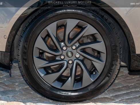 Used 2023 Land Rover Discovery S R-Dynamic image 37