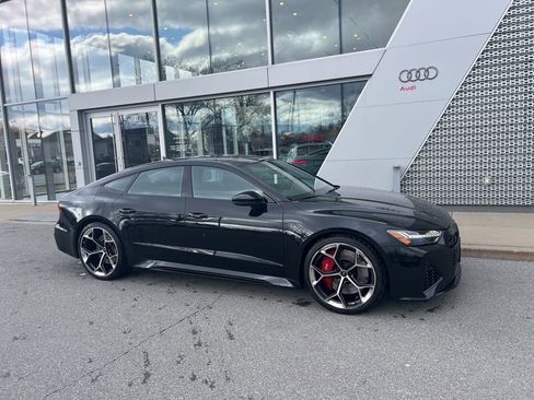 Used 2024 Audi RS 7 Performance image 10