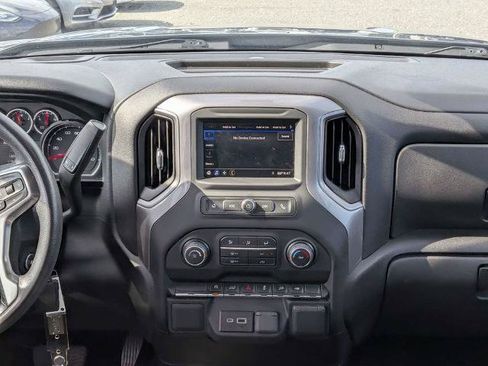 Used 2022 Chevrolet Silverado 1500 Custom w/ Safety Confidence Package RWD image 15