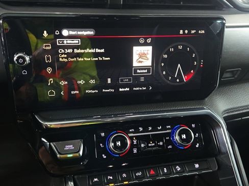 Used 2023 GMC Sierra 1500 Denali w/ Denali Reserve Package image 8