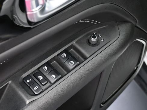 Used 2023 Jeep Compass Altitude image 16