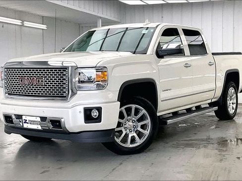 Used 2015 GMC Sierra 1500 Denali w/ Driver Alert Package AWD/4WD image 2