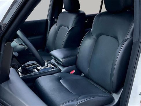 Certified 2023 Nissan Armada SL w/ Midnight Edition Package RWD image 8
