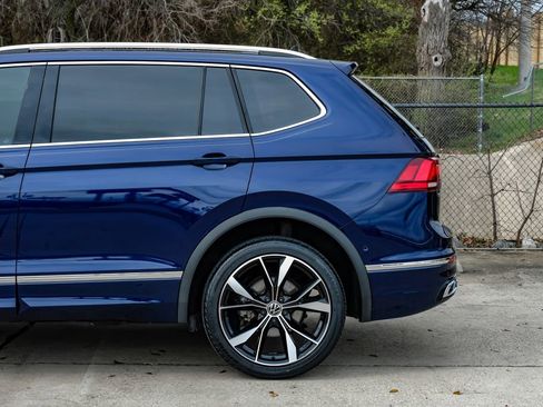 Used 2022 Volkswagen Tiguan SEL R-Line image 23