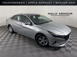 Used 2021 Hyundai Elantra SE FWD video 1