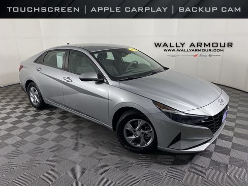 Used 2021 Hyundai Elantra SE FWD image 1