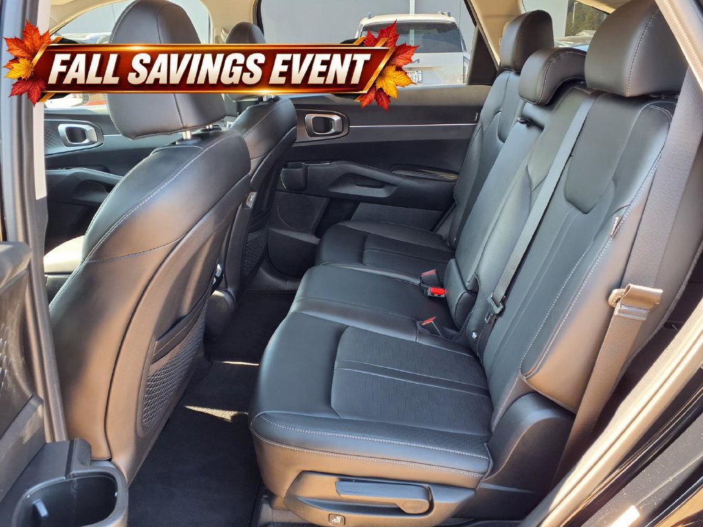 Used 2026 Kia Sorento S FWD image 11