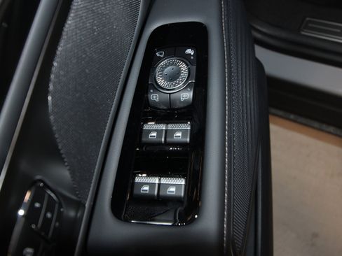 New 2026 Lincoln Nautilus Premier image 5