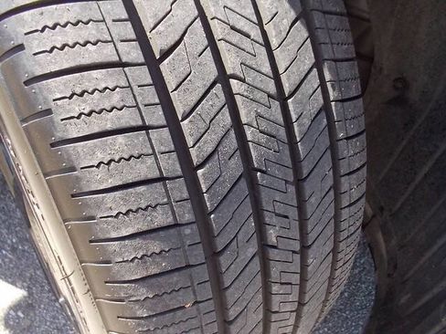 Used 2023 MAZDA MAZDA3 s image 21