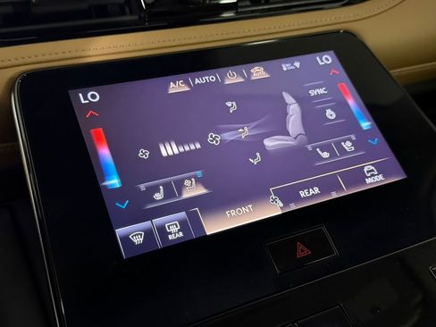 Used 2025 INFINITI QX80 Sensory image 20