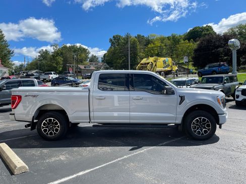 Used 2022 Ford F150 XLT w/ Equipment Group 302A High AWD/4WD image 4