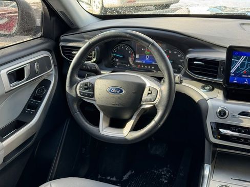 Used 2021 Ford Explorer XLT w/ Equipment Group 202A image 41