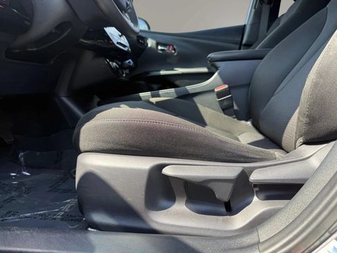 Used 2019 Toyota Prius LE w/ Carpet Mat Package FWD image 13