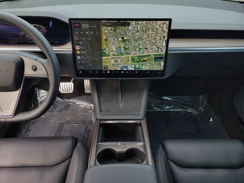 Used 2021 Tesla Model S Long Range image 17