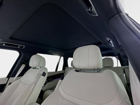 Certified 2025 Land Rover Range Rover Long Wheelbase SE image 14