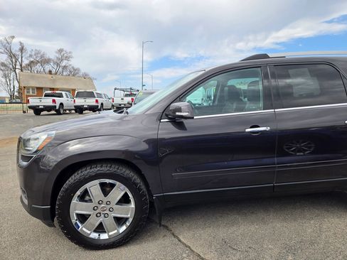 Used 2017 GMC Acadia Limited SLT image 2