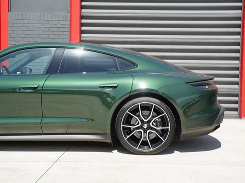 Used 2025 Porsche Taycan RWD image 7