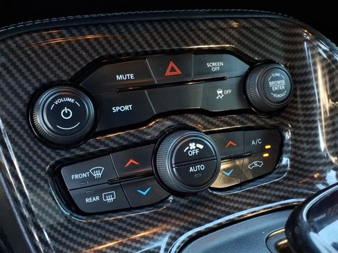 Used 2018 Dodge Challenger SXT w/ Blacktop Package image 22