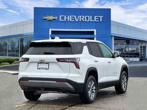 Certified 2026 Chevrolet Equinox LT w/ Convenience Package II image 4