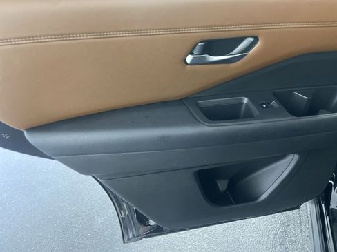 Certified 2024 Nissan Pathfinder Platinum w/ Cargo Package image 31