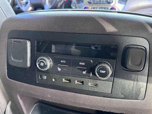 Used 2018 GMC Yukon Denali w/ Denali Ultimate Package image 16