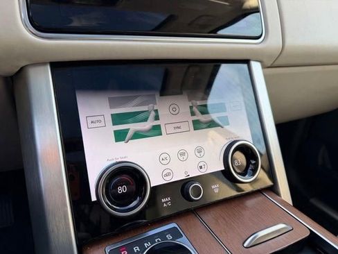 Used 2020 Land Rover Range Rover HSE image 41