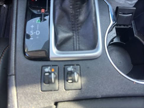 Used 2019 Toyota Highlander XLE image 13