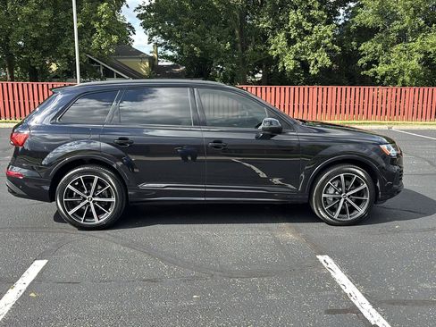 Used 2021 Audi Q7 3.0T Premium Plus w/ Premium Plus Package AWD/4WD image 8