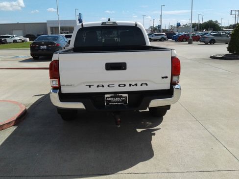 Used 2022 Toyota Tacoma SR5 image 6