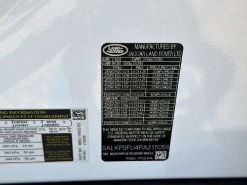 Used 2024 Land Rover Range Rover SE AWD/4WD image 37