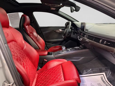 Used 2019 Audi S4 Premium Plus w/ Premium Plus Package image 24