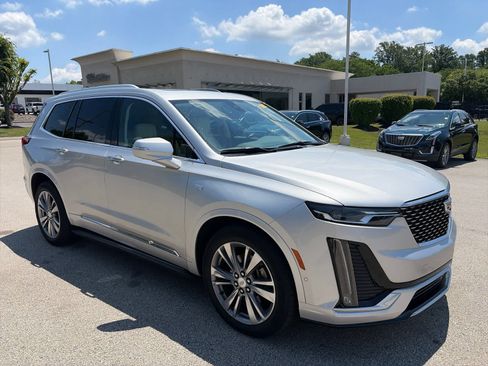 Used 2020 Cadillac XT6 Premium Luxury AWD/4WD image 5