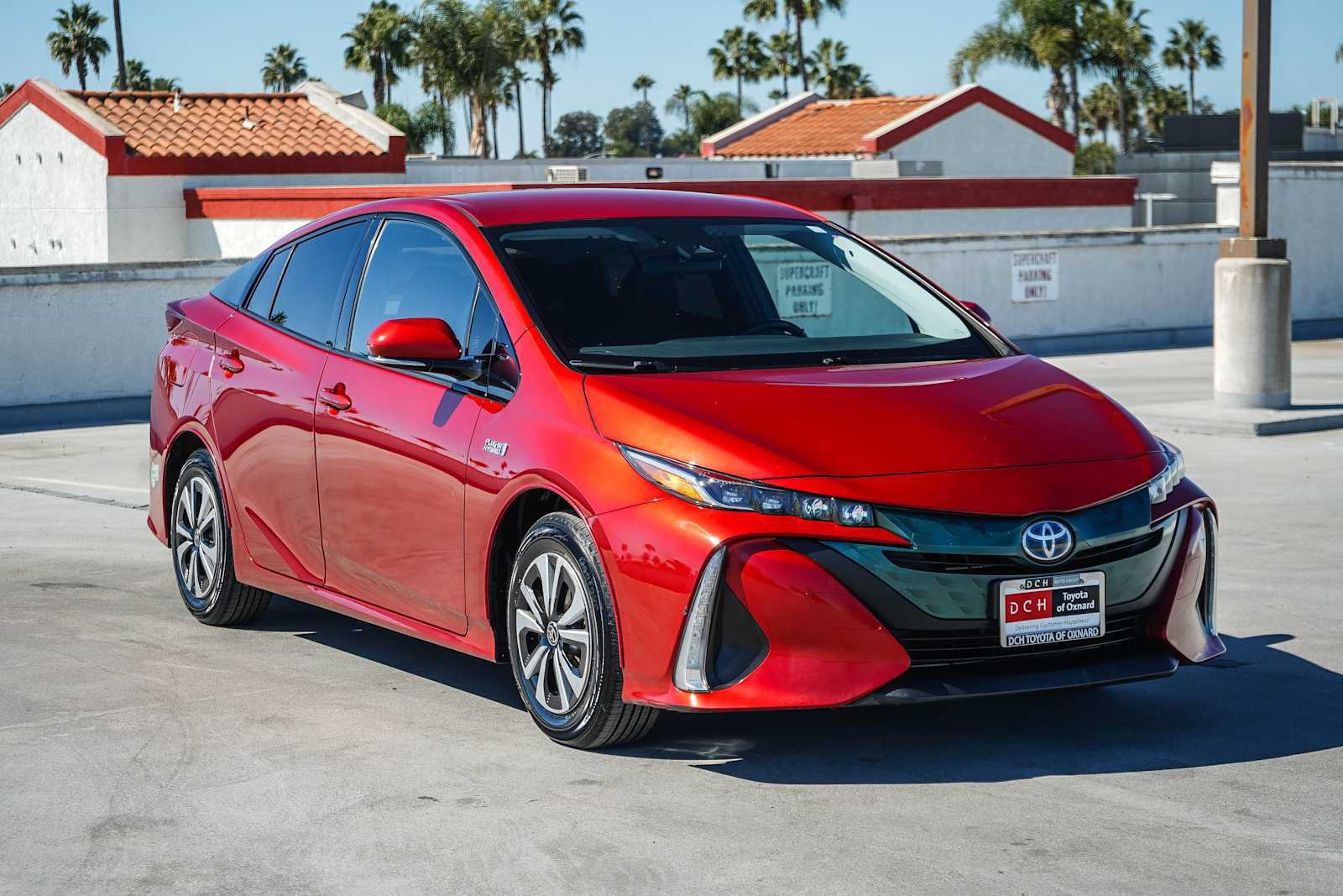 Used 2017 Toyota Prius Prime Plus w/ Carpet Mat Package FWD image 4