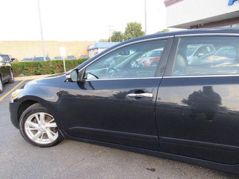 Used 2014 Nissan Altima 2.5 SL w/ Technology Package FWD image 6