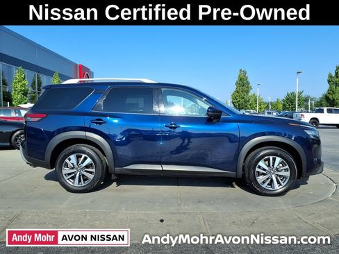 Certified 2025 Nissan Pathfinder SL FWD image 8